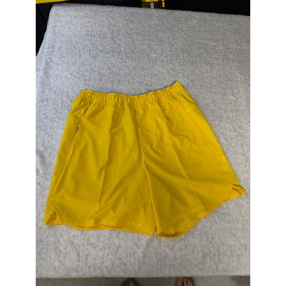 DSG Mens 6 Inch Agility Short Yellow Athletic Fit Running Gym Shorts Size M NEW